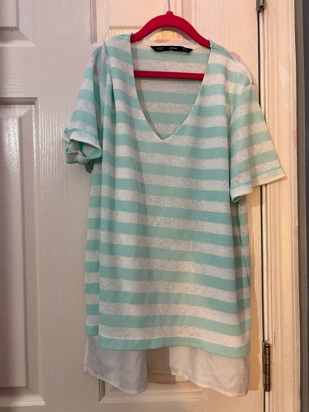 Forme Mint Green and White Striped V-Neck Short Sleeve Top Size L